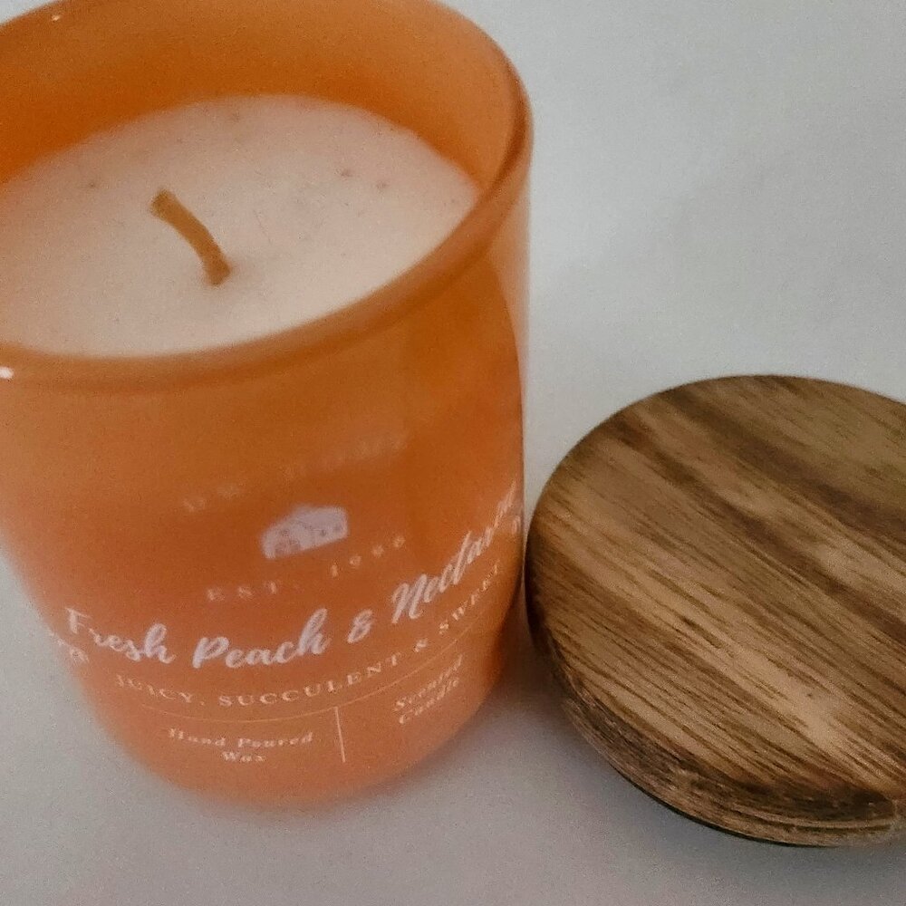 Candle Fresh Peach and Nectarine Small